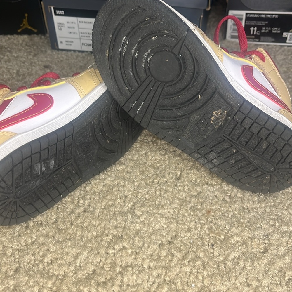 Air Jordan - Picture 4 of 4